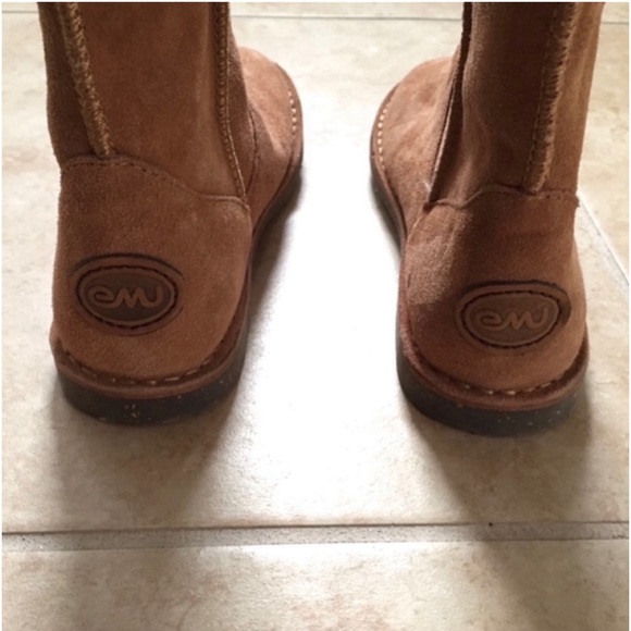 EMU Brown Australia Sheepskin Boots NWOT - Picture 4 of 4